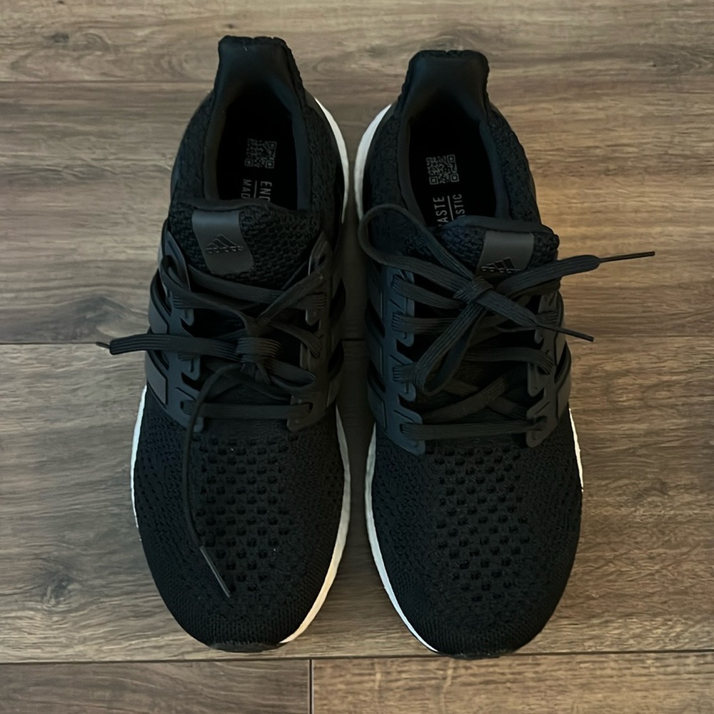 Men Adidas ULTRABOOST 5.0 DNA SHOES